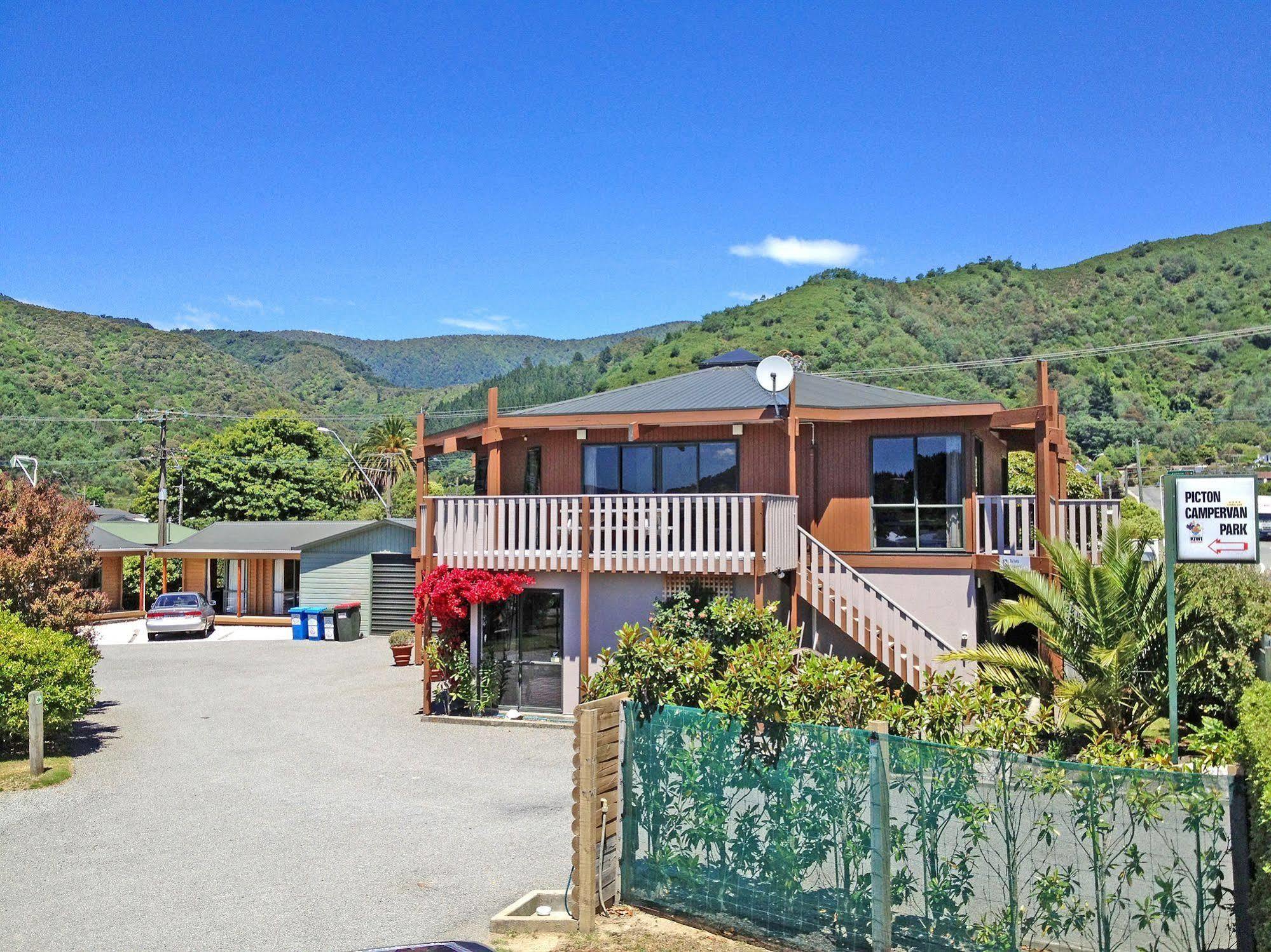 Picton Campervan Park 외부 사진